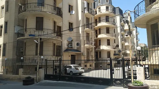 Kirayə verilir 3 otaqlı yeni tikili 70 m² — Xırdalan 3 otaq 70.00 m²