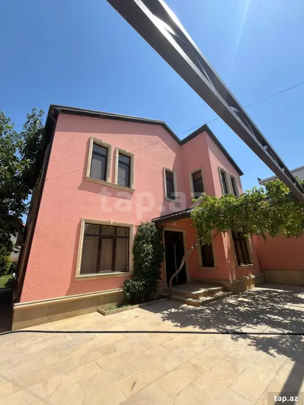 Satılır 5 otaqlı həyət evi 160 m²