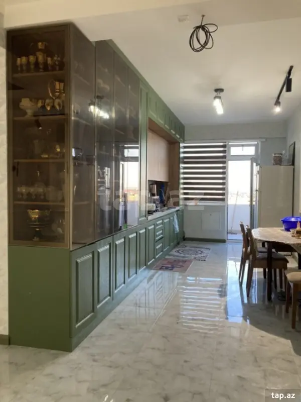Satılır 3 otaqlı yeni tikili 131 m²