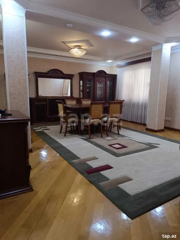 Kirayə verilir 4 otaqlı mənzil 120 m²