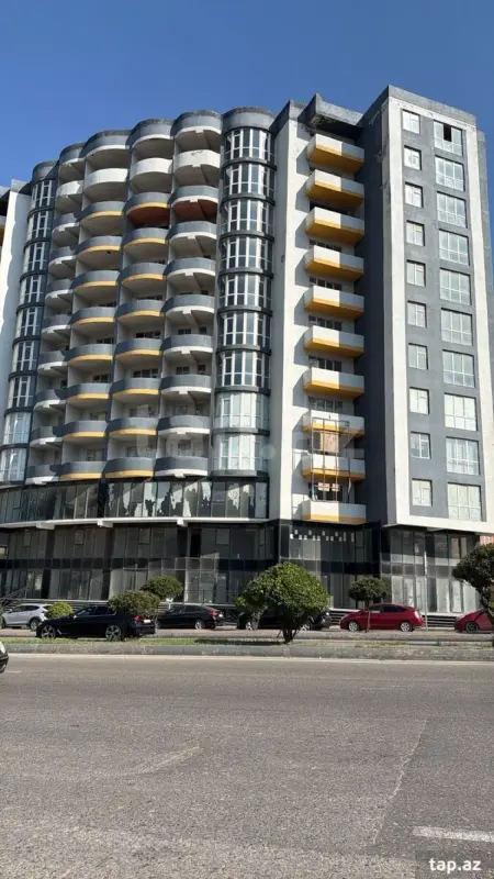 Satılır 3 otaqlı yeni tikili 185 m²