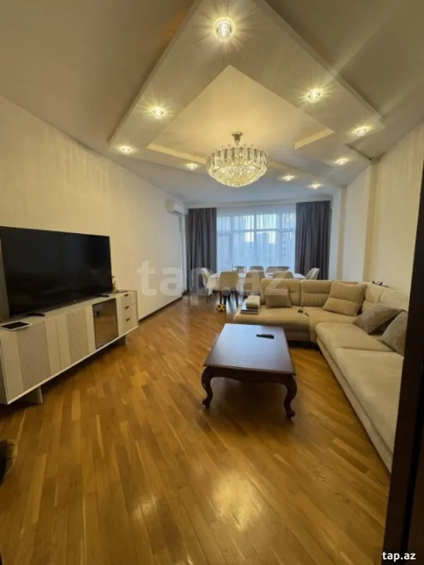 Satılır 3 otaqlı yeni tikili 140 m²