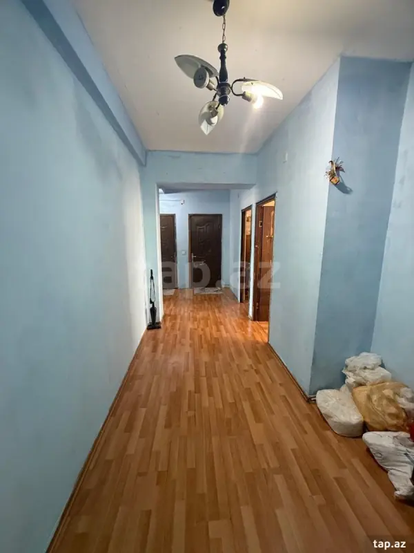 Satılır 3 otaqlı mənzil 105 m²