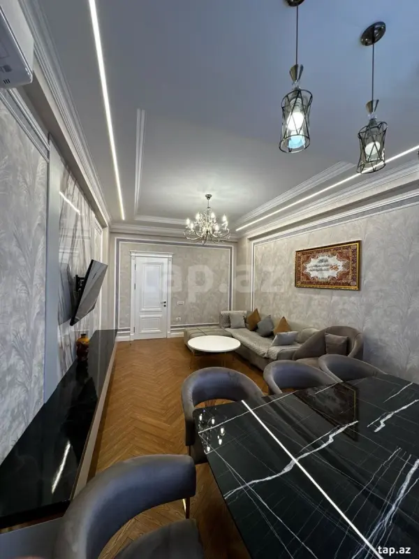 Kirayə verilir 3 otaqlı yeni tikili 118 m²