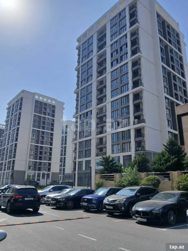Satılır 4 otaqlı yeni tikili 172.8 m²