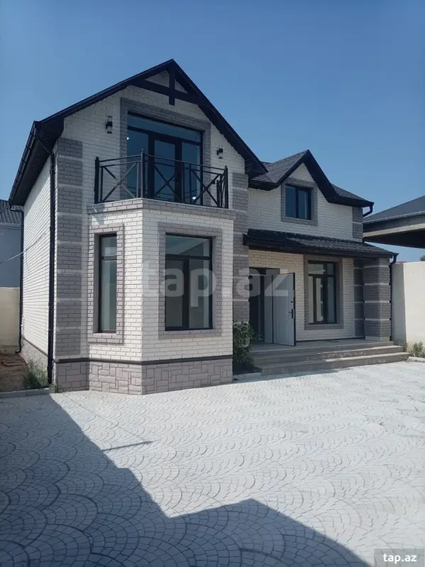 Satılır 4 otaqlı həyət evi 100 m²