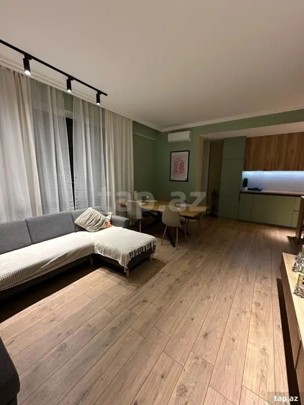 Kirayə verilir 3 otaqlı yeni tikili 110 m²