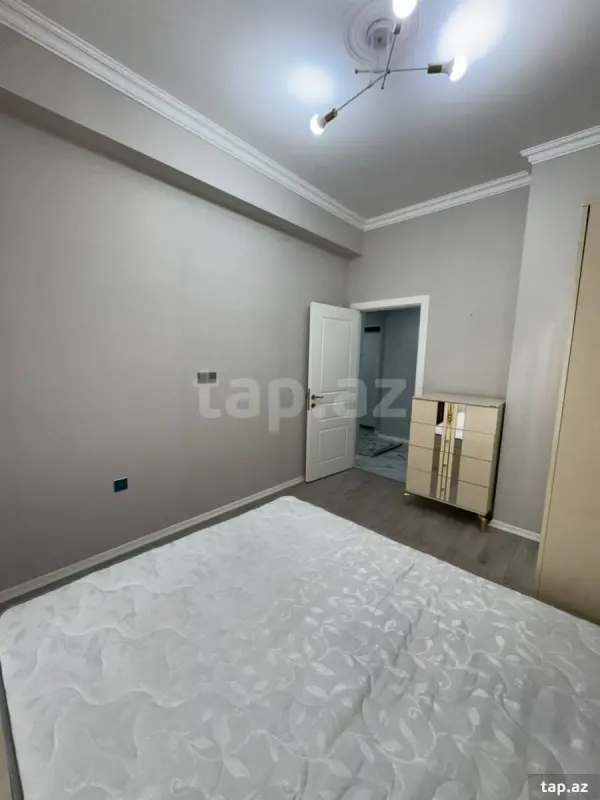 Kirayə verilir 2 otaqlı yeni tikili 68 m²