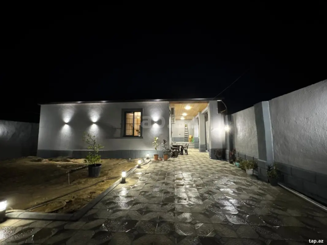 Satılır 4 otaqlı həyət evi 107 m²