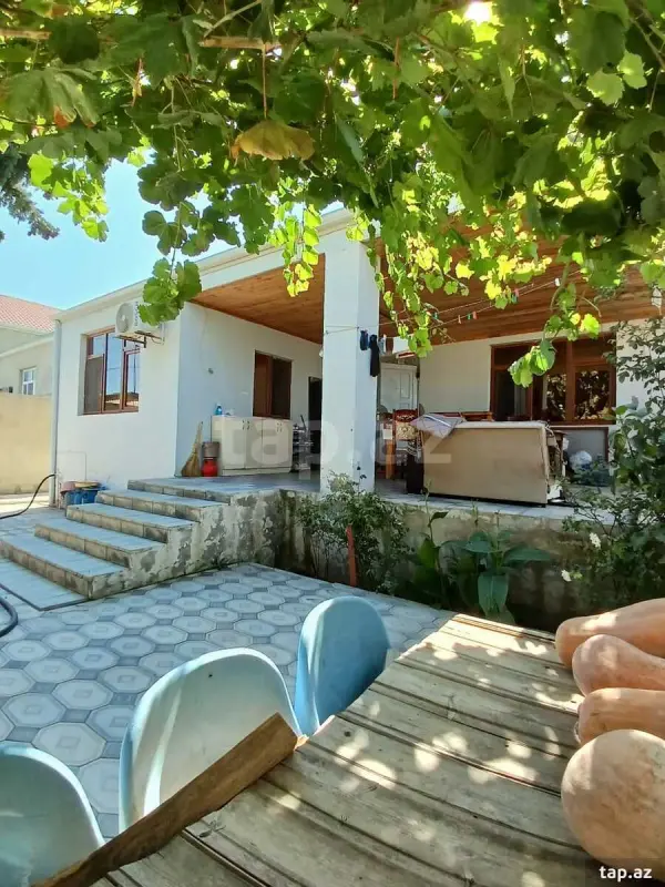Satılır 4 otaqlı həyət evi 100 m²