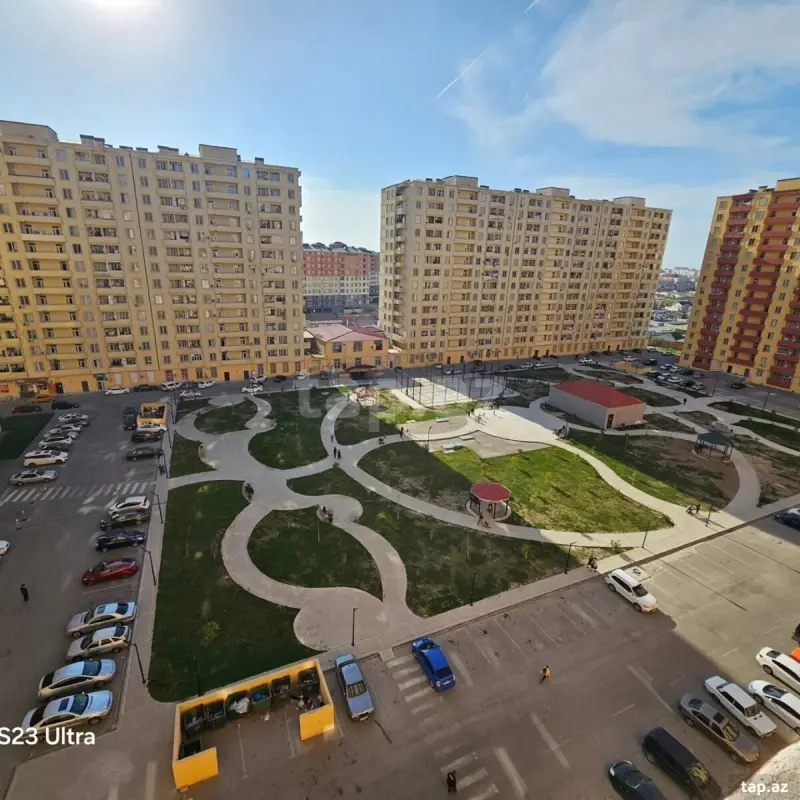 Kirayə verilir 2 otaqlı yeni tikili 70 m²