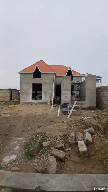 Satılır 3 otaqlı həyət evi 100 m²