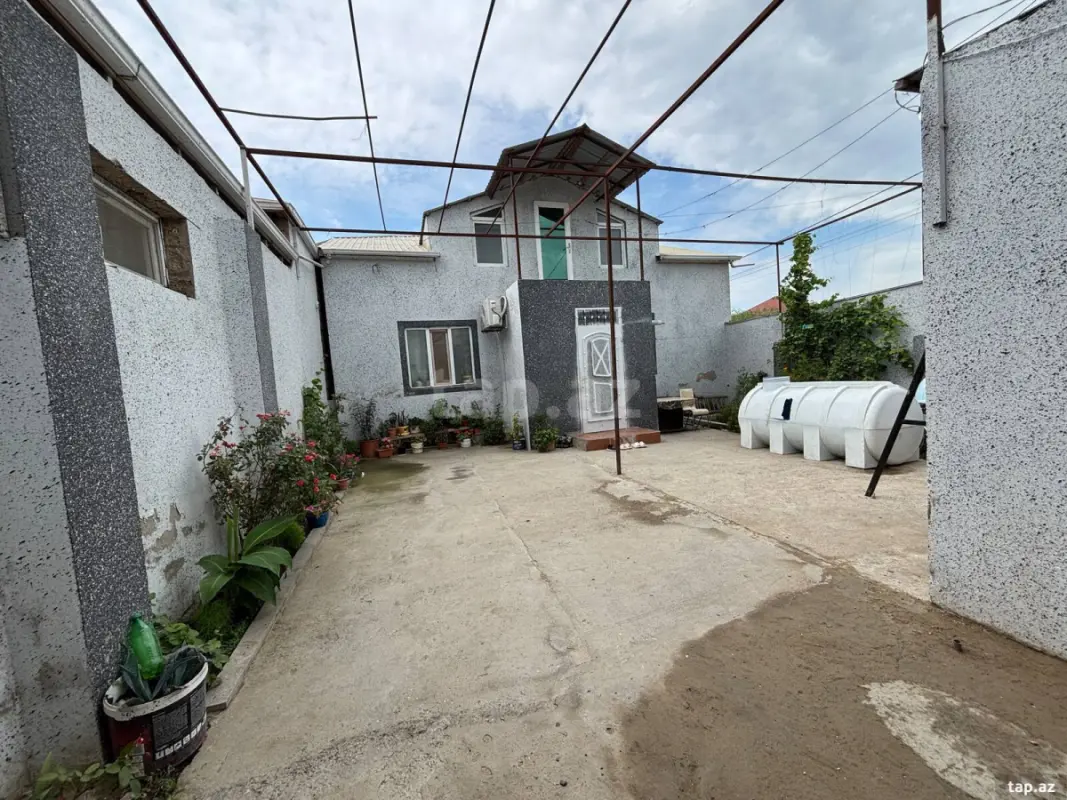 Satılır 3 otaqlı həyət evi 120 m²