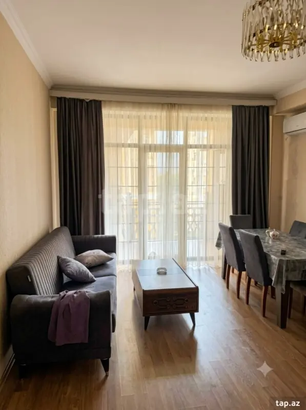 Kirayə verilir 2 otaqlı yeni tikili 65 m²
