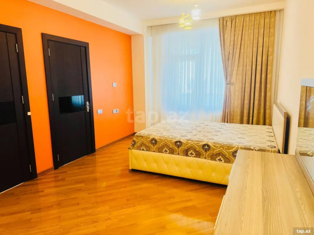 Kirayə verilir 2 otaqlı yeni tikili 80 m²