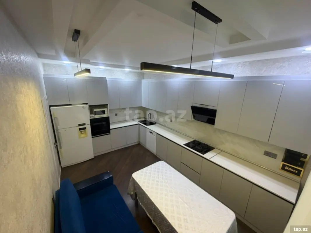 Satılır 6 otaqlı yeni tikili 178 m²