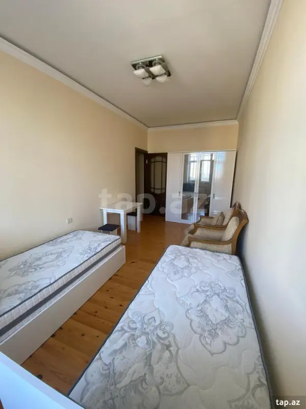 Kirayə verilir 2 otaqlı yeni tikili 85 m²