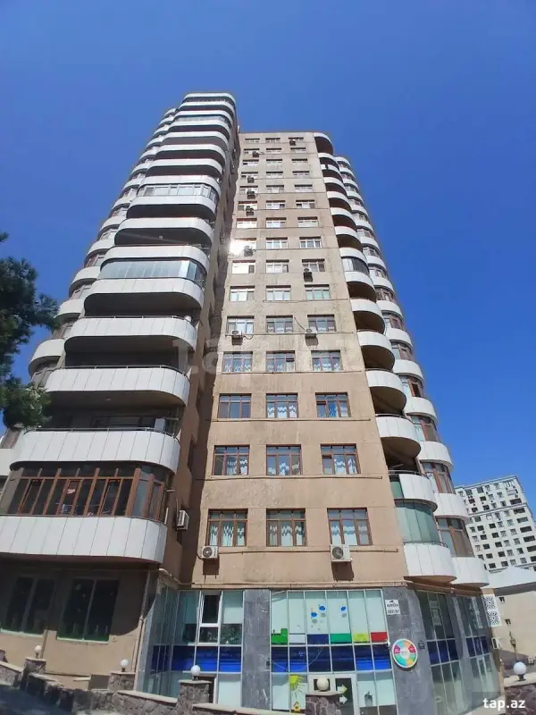 Satılır 3 otaqlı yeni tikili 114 m²