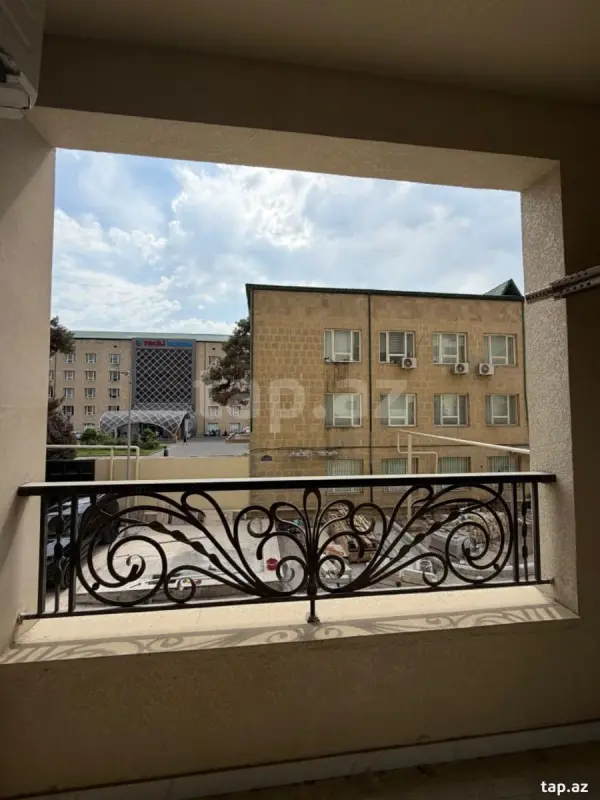 Kirayə verilir 3 otaqlı yeni tikili 84 m²
