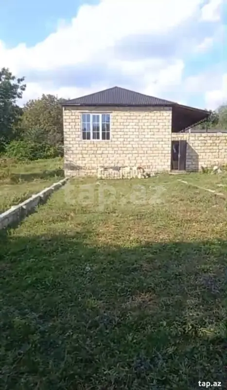Satılır 3 otaqlı həyət evi 100 m²