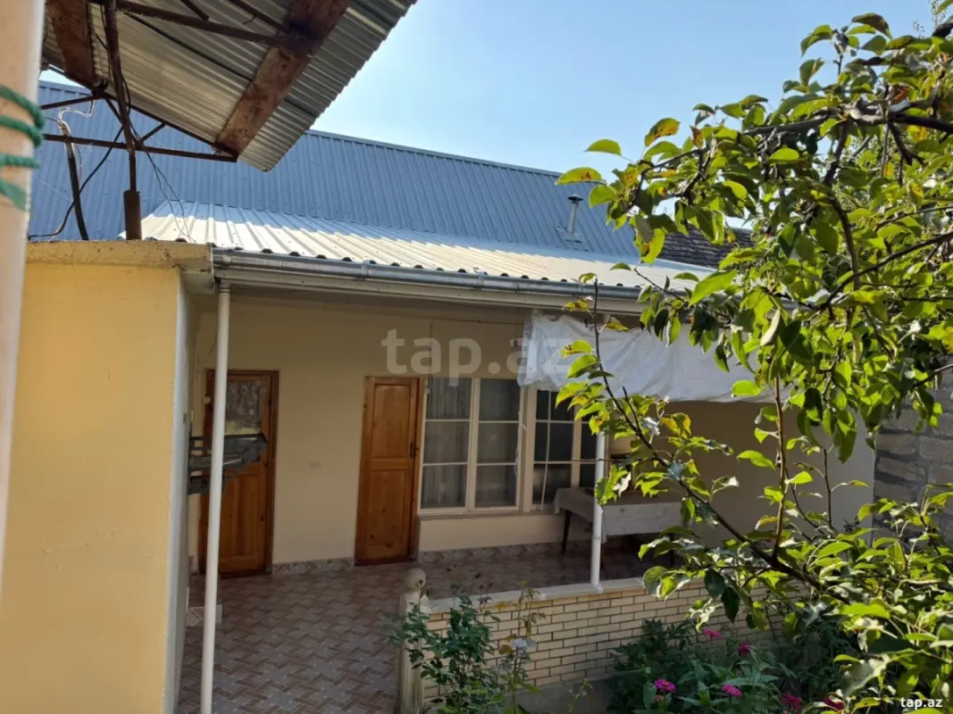 Satılır 3 otaqlı həyət evi 80 m²