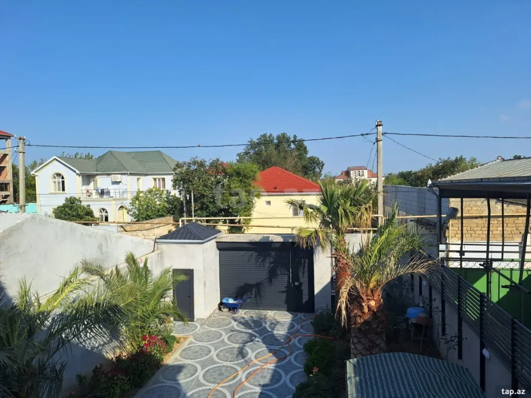 Satılır 5 otaqlı həyət evi 210 m²