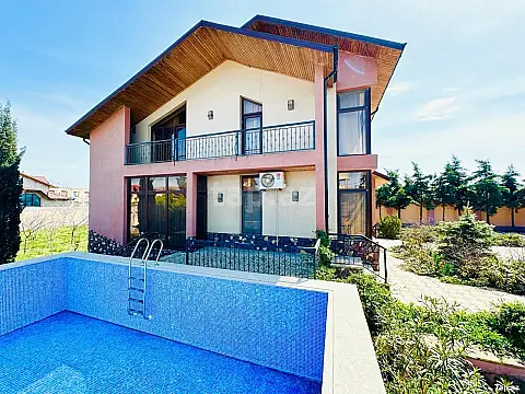 Satılır 5 otaqlı həyət evi 250 m² — Bakı, Mərdəkan 5 otaq 250.00 m²