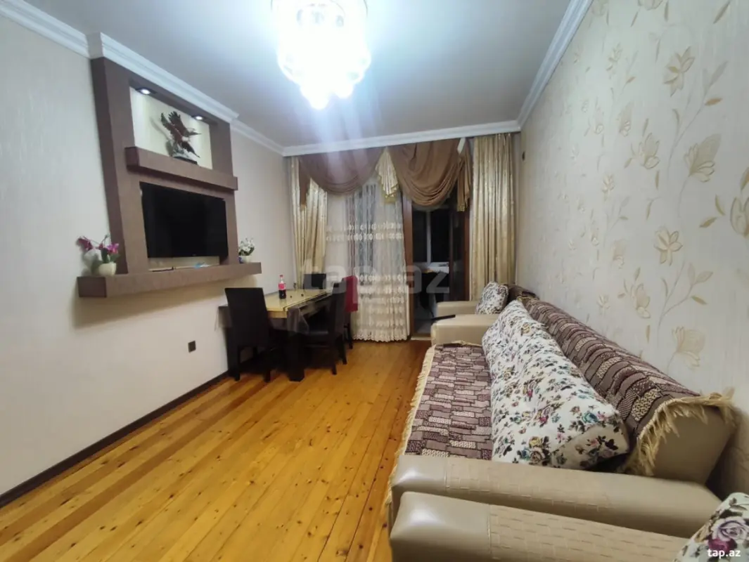 Kirayə verilir 2 otaqlı mənzil 61 m²