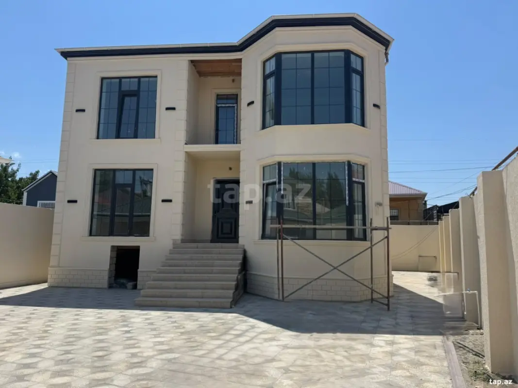 Satılır 6 otaqlı həyət evi 180 m²