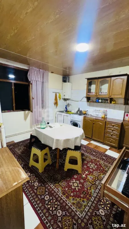 Satılır 4 otaqlı mənzil 91 m²