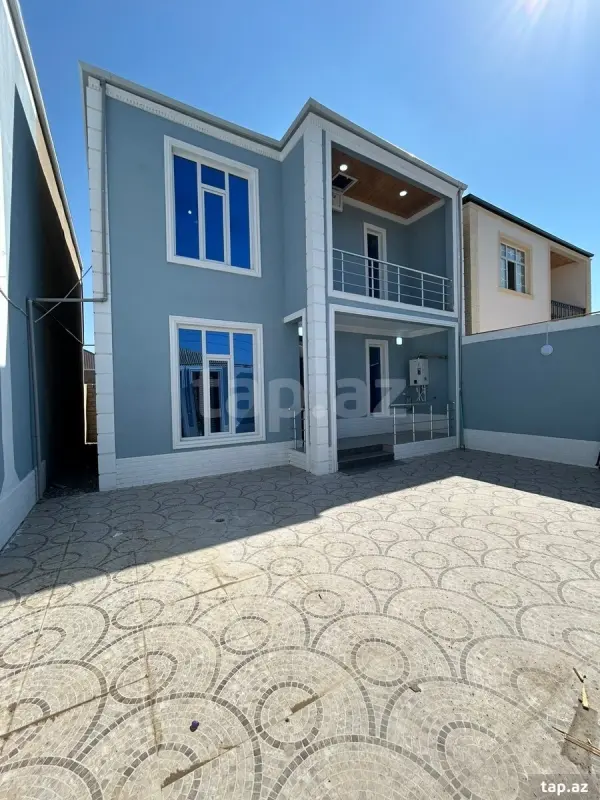 Satılır 4 otaqlı həyət evi 140 m²