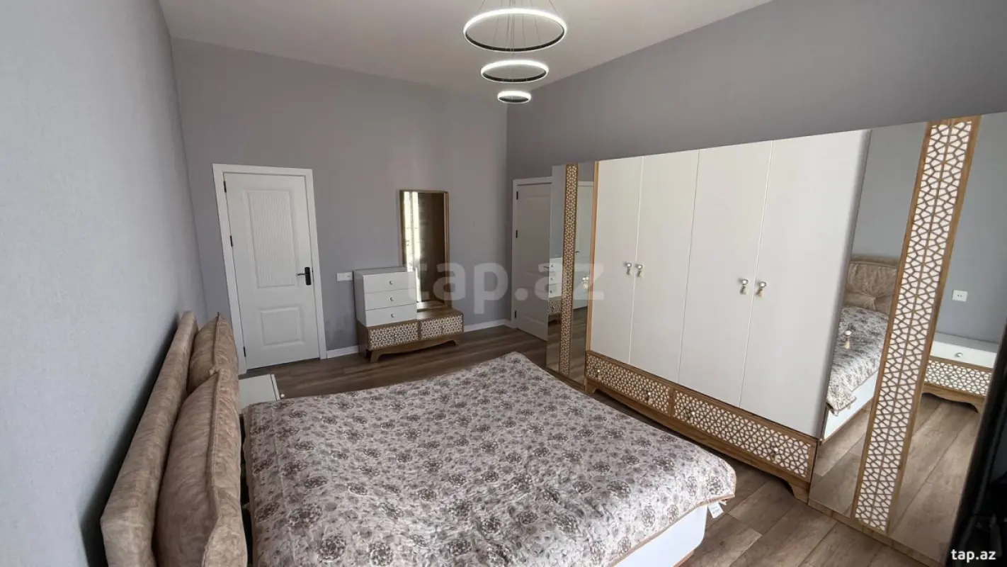 Satılır 4 otaqlı həyət evi 150 m²