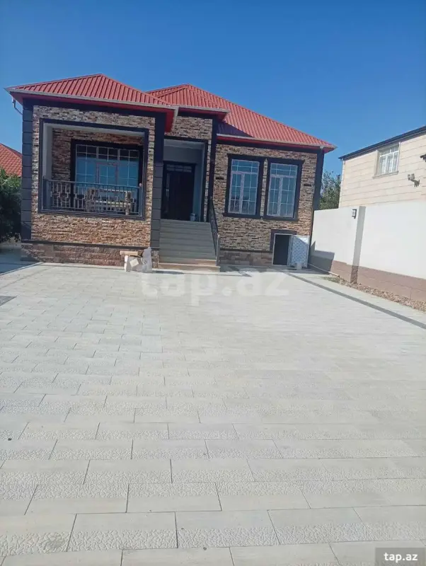Satılır 4 otaqlı həyət evi 140 m²