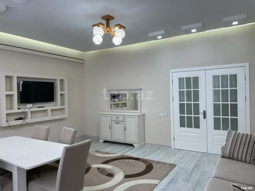 Kirayə verilir 3 otaqlı yeni tikili 102 m²
