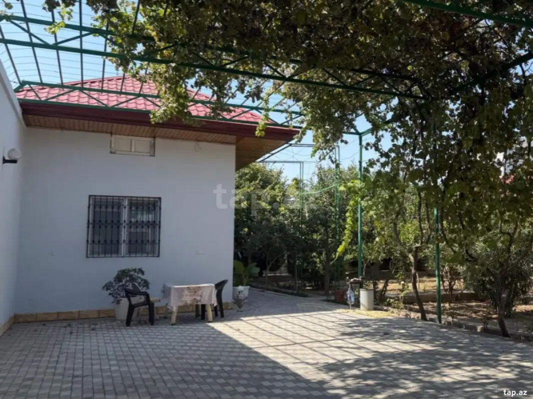 Satılır 2 otaqlı həyət evi 70 m²