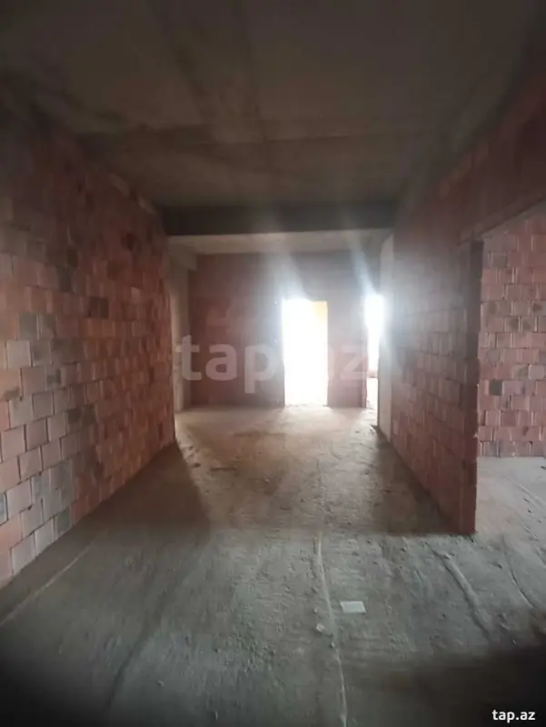 Satılır 4 otaqlı yeni tikili 220 m²
