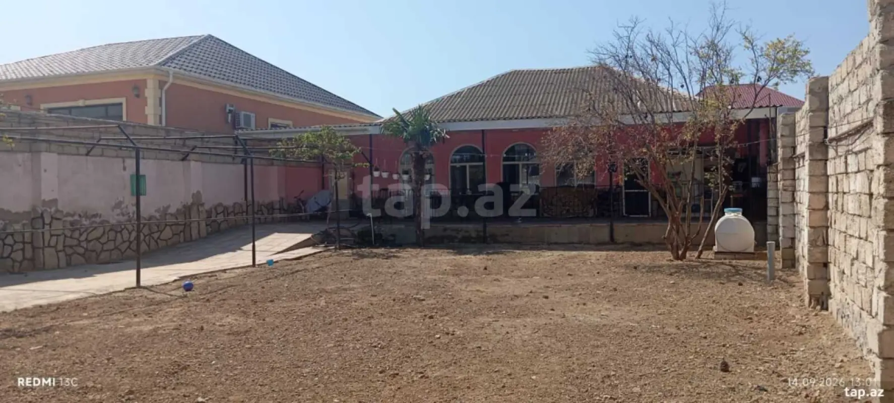 Satılır 5 otaqlı həyət evi 100 m²