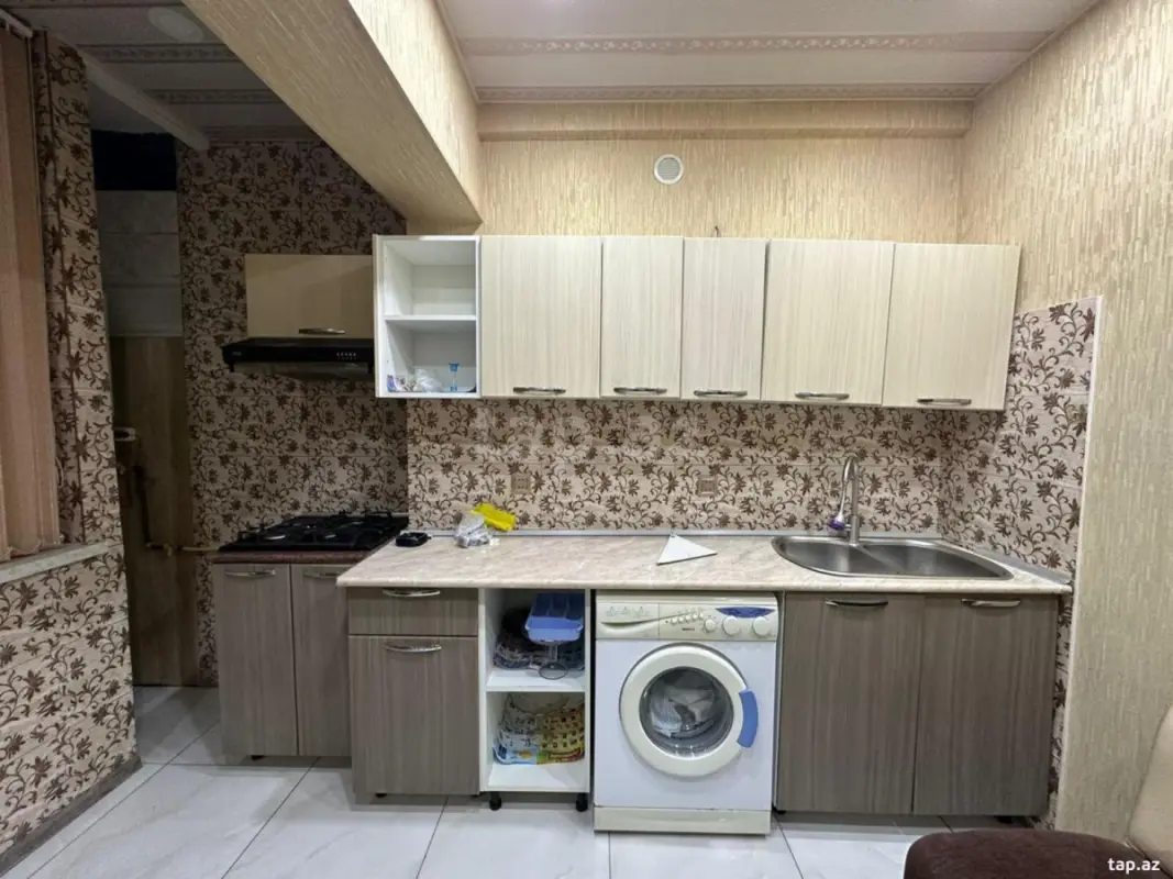 Satılır 5 otaqlı mənzil 120 m²