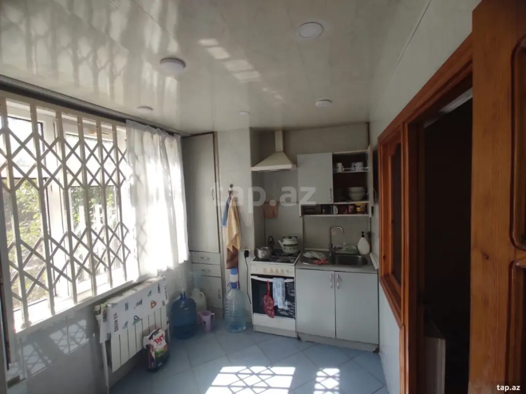 Satılır 3 otaqlı mənzil 48 m²