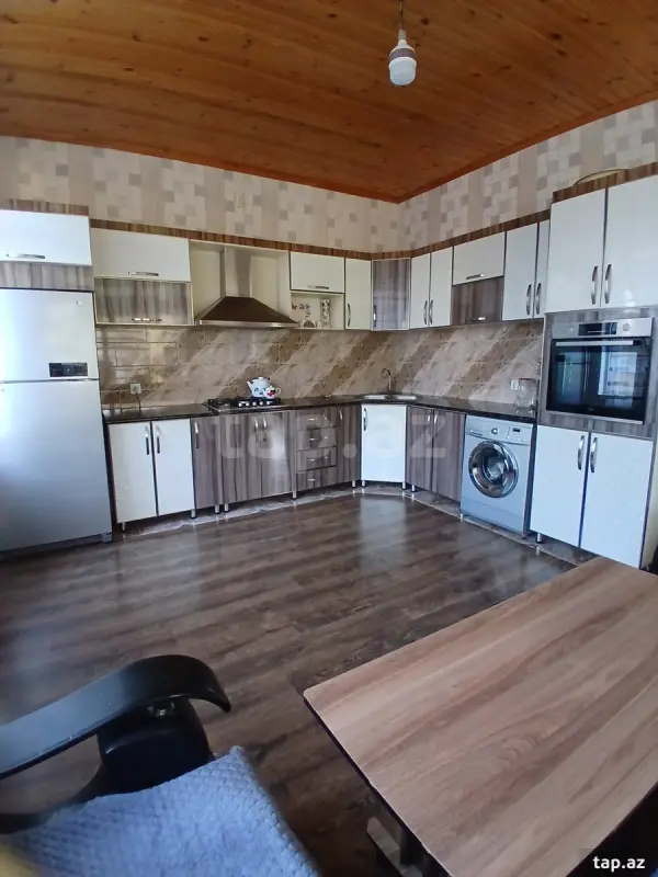 Satılır 4 otaqlı həyət evi 109.8 m²