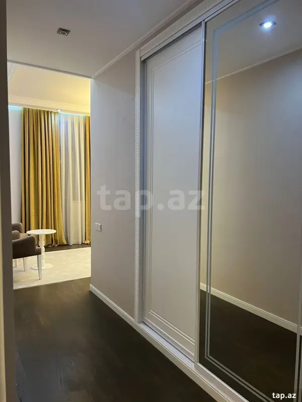 Satılır 2 otaqlı yeni tikili 100 m²