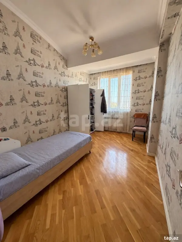 Kirayə verilir 3 otaqlı yeni tikili 130 m²