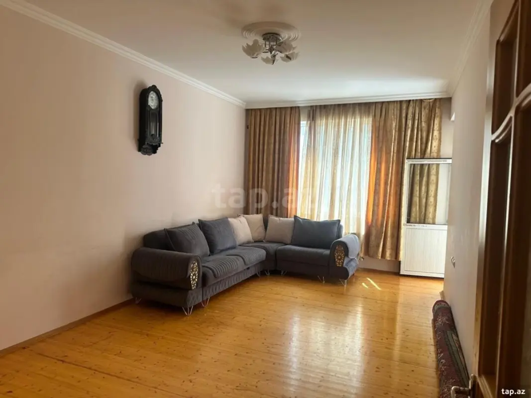 Kirayə verilir 3 otaqlı yeni tikili 112 m²