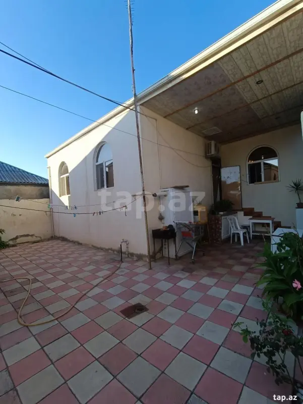 Satılır 3 otaqlı həyət evi 82 m²