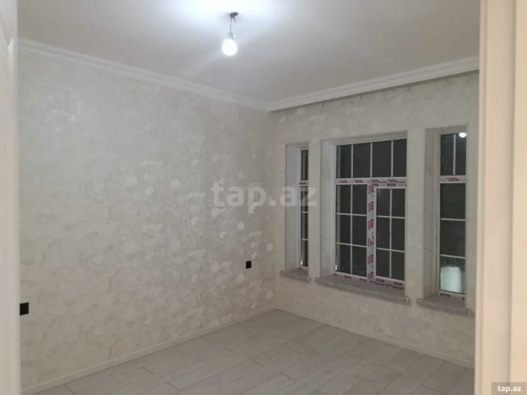 Satılır 4 otaqlı həyət evi 140 m²