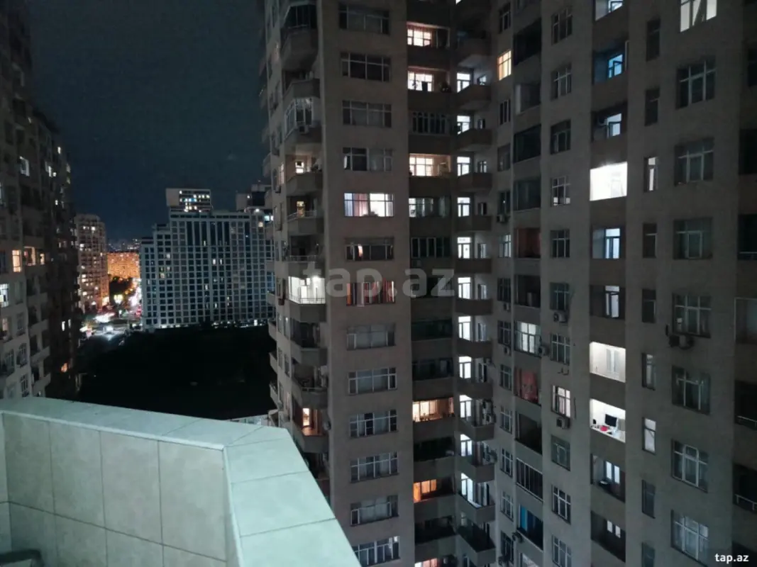 Kirayə verilir 2 otaqlı yeni tikili 100 m²
