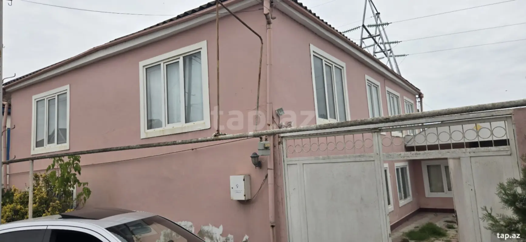 Kirayə verilir 6 otaqlı həyət evi 200 m²