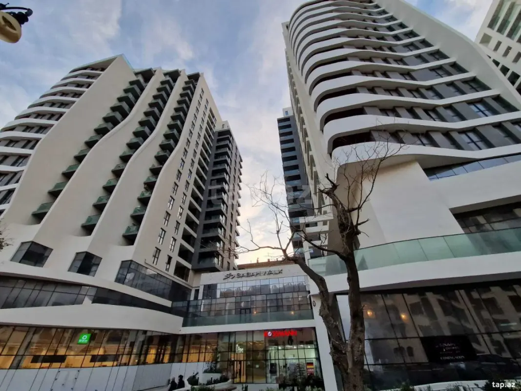 Kirayə verilir 2 otaqlı yeni tikili 90 m²