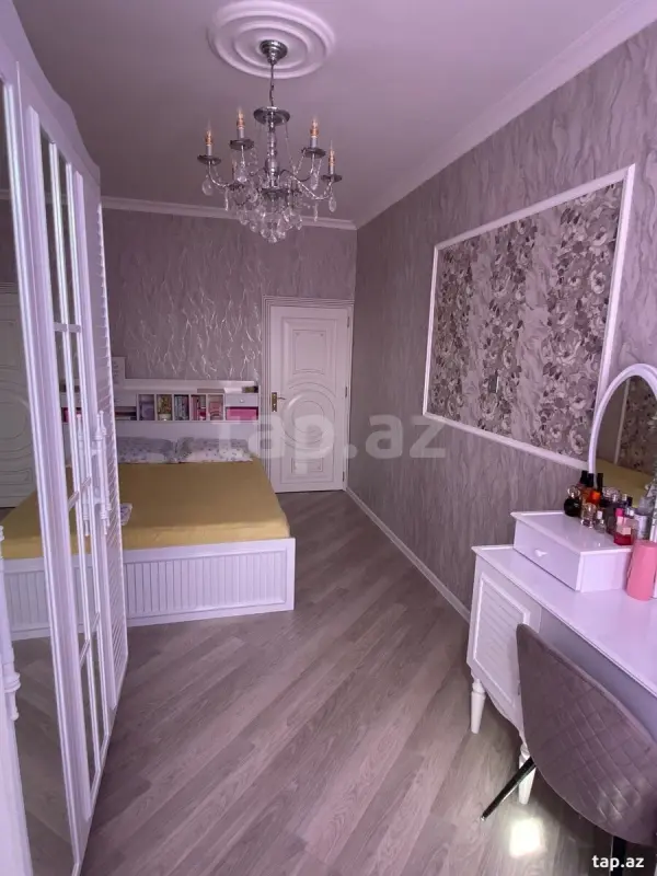Satılır 3 otaqlı mənzil 74 m²