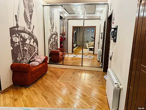 Kirayə verilir 3 otaqlı yeni tikili 135 m² — Bakı 3 otaq 135.00 m²